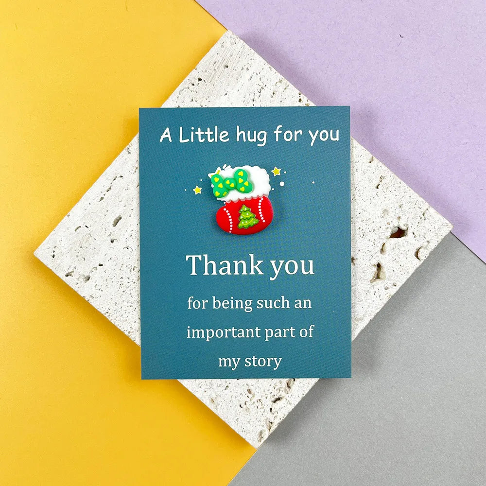 Christmas Cards with Charms | Mini Figürlü Kartlar – Noel’in Neşesini Taşıyan Zarif Detaylar